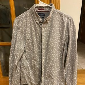 Men’s Gray casual button down